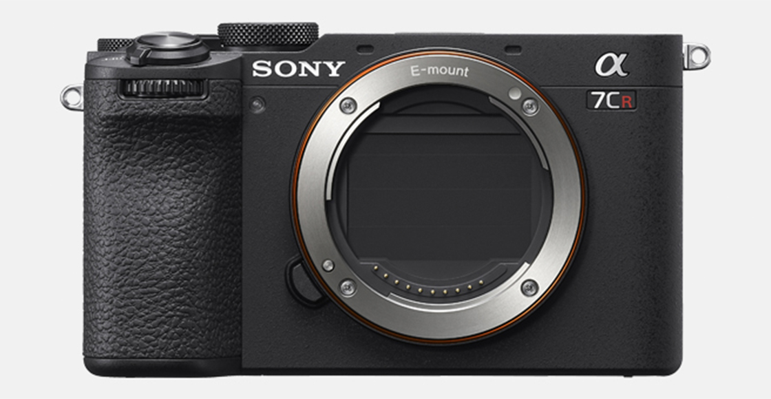 센서 셔터가 닫힌 카메라 본체 전면을 보여주는 제품 이미지